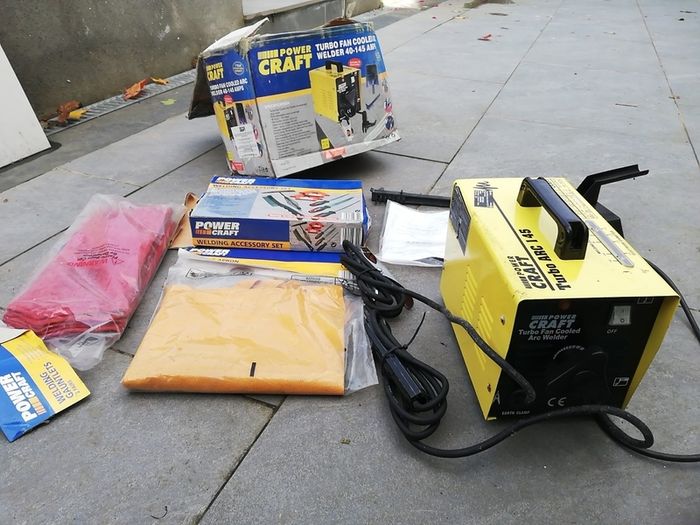 Electric welder and kit