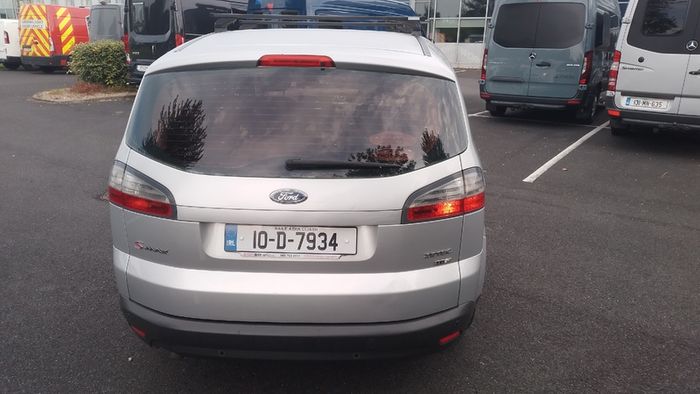 2010 Ford S-Max
