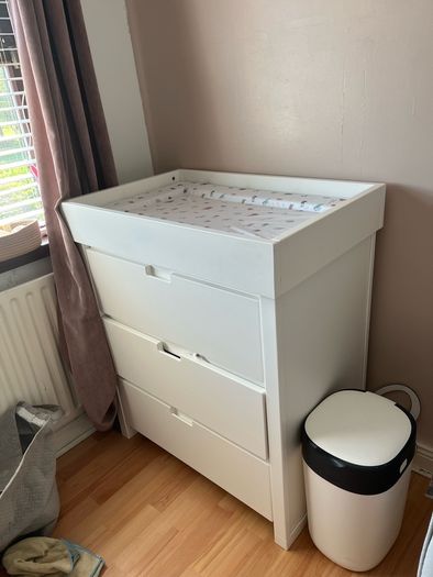 White Pine Wood Changing Unit with 3 Handleless Drawers