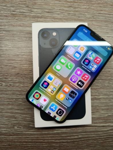 iPhone 13 SIM Free