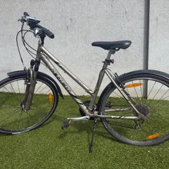 Trek hybrid bike 7100