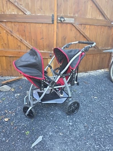 Toy dolls double buggy