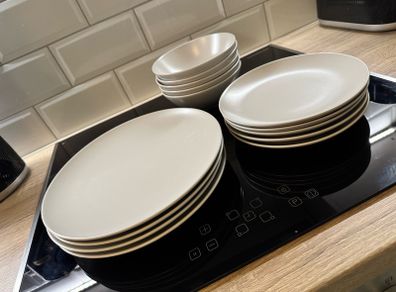 plates