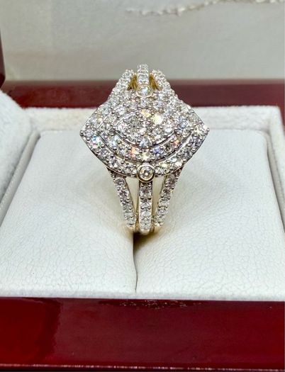 Lab Grown Diamond (VS/EF) Ring