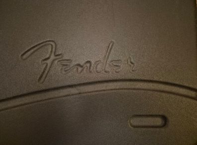 Fender Deluxe Molded Strat/Tele Case