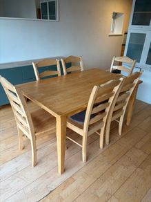 Kitchen Table & Chairs