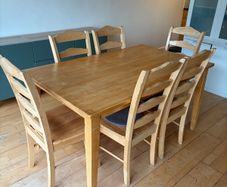 Kitchen Table & Chairs