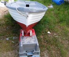 12ft 6 fibreglass punt