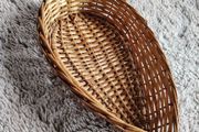 Vintage 70s Leaf Shaped Handled Basket/fruit bowl