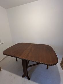 Vintage Mahogany Drop-Leaf Dining Table