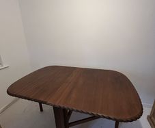 Vintage Mahogany Drop-Leaf Dining Table