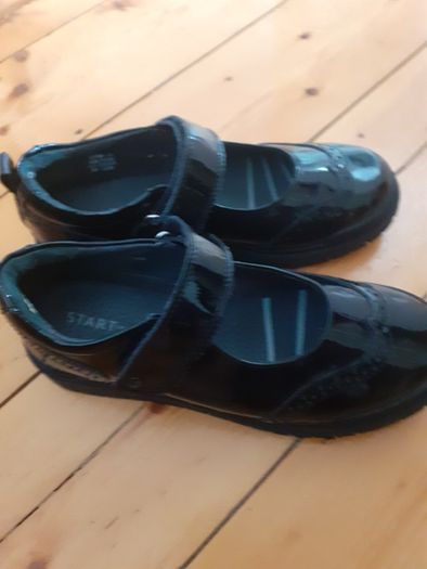 Start Rite girls shoes