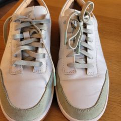 Clarks Court lite shoes size 6