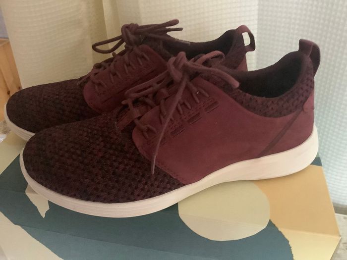 Earth Burgundy Trainers