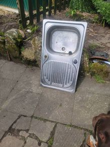 stainless steel kitchen sink