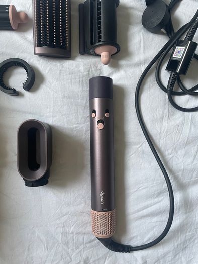 NEW Dyson Airwrap ID multi-styler and dryer - Straight+Wavy (Jasper plum)
