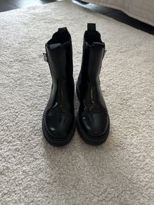Karl Lagerfeld black leather boots (UK2/EU34)