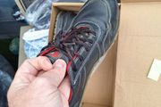 safety runner shoes