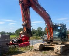 Disc mulcher to suit 20 ton digger