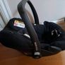 Maxi cosi car seat & isofix base Image 2