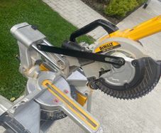 Dewalt mitre saw