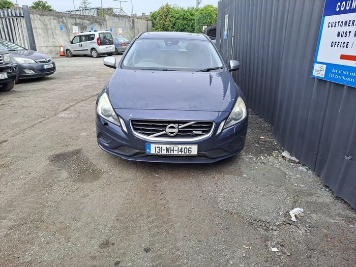 131 Volvo V60 breaking for parts