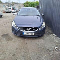 131 Volvo V60 breaking for parts