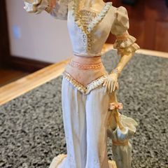 Elegant Lady Statuette.