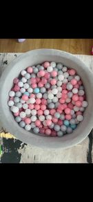 ball pit with balls
