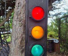 Working traffic light with standard 3 pin Irish plug socket / Man cave / Garden Feature @ OCG