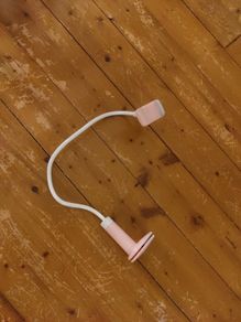 flexible mob holder