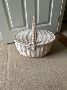 Wicket picnic basket