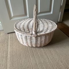 Wicket picnic basket