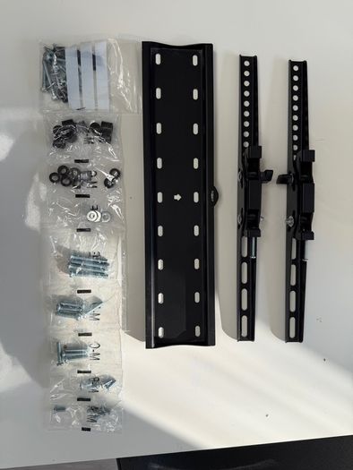 Universal tv bracket