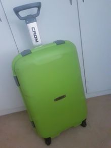 Travel Crom Hard Shell Spinner Suitcase