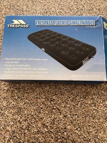 Trespass Single Airbed / Air Mattress with Foot Pump