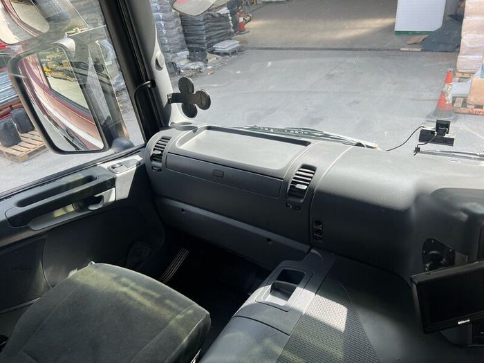 Scaina P310 Rear Stear