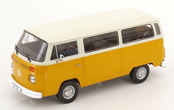 Volkswagen T2b Minibus 1971 - 1/18 - New in Box