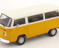 Volkswagen T2b Minibus 1971 - 1/18 - New in Box