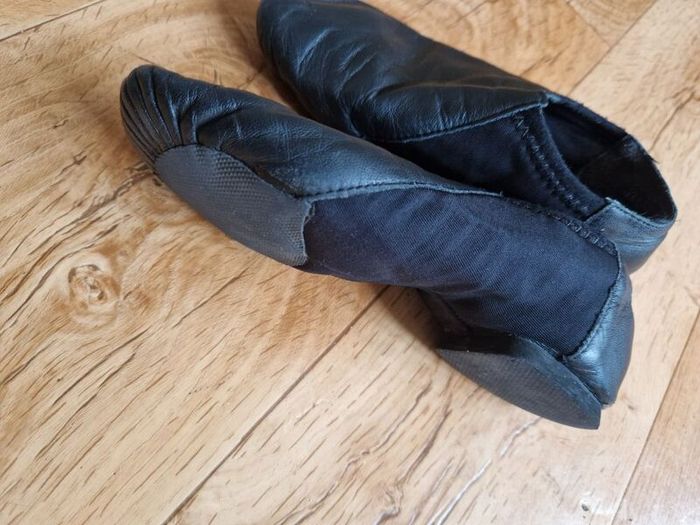 Dance shoes leather for girl size 13