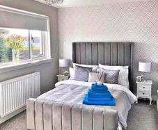 Frame Indiana Wingback Beds