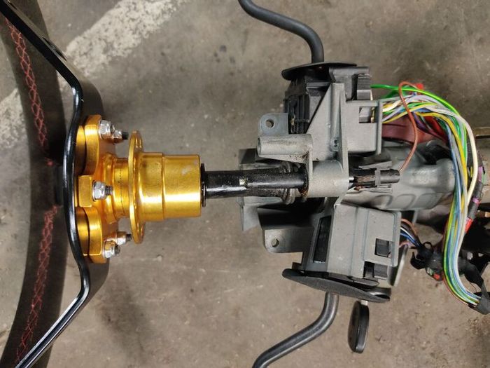 E34 Steering Colm with wheel