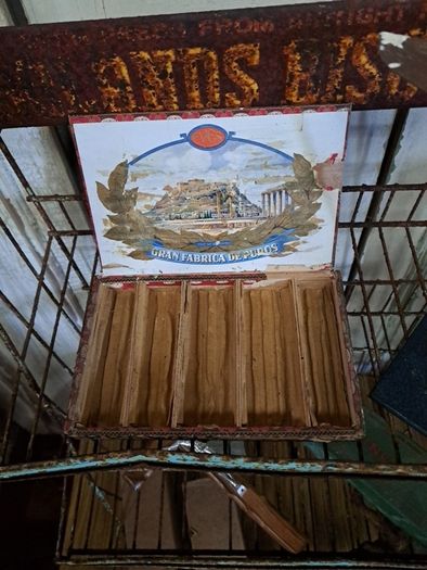 Vintage Wooden Cigar Box