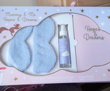 Cosmetic Sleep Set BNWT x2