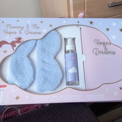 Cosmetic Sleep Set BNWT x2