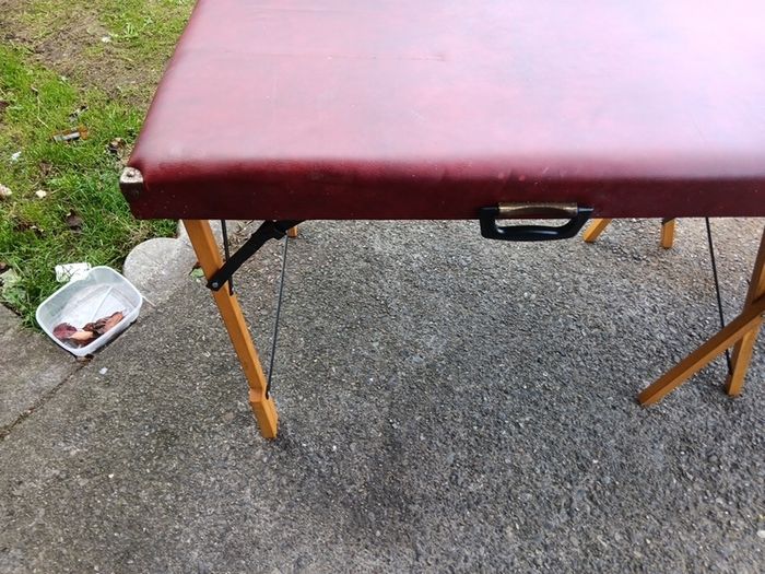 Foldable Massage Table