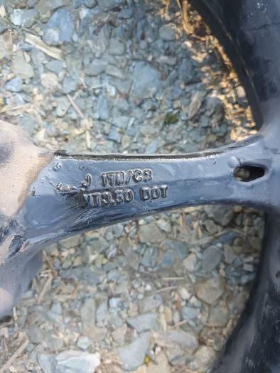 suzuki gsxr front wheel