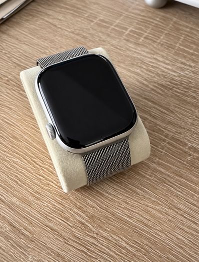 Apple Watch Series 10 46mm GPS & Apple Milanese Loop