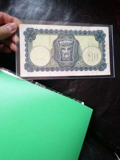 1975 Ireland Ten Pounds Banknote