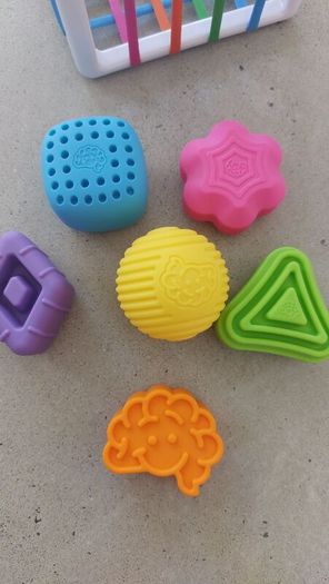 Inny Bin - Shape sorter